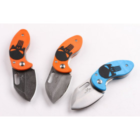 Mantis Small skull Damascus blade folding knife UD403416